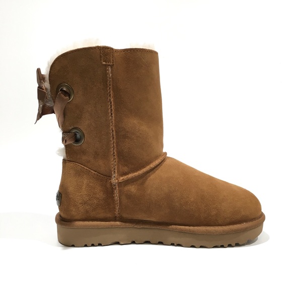 UGG CUSTOMIZABLE BAILEY BOW SHORT BOOTS -CHESTNUT SUEDE /SHEEPSKIN -WOMEN’S US 6 - Picture 4 of 8